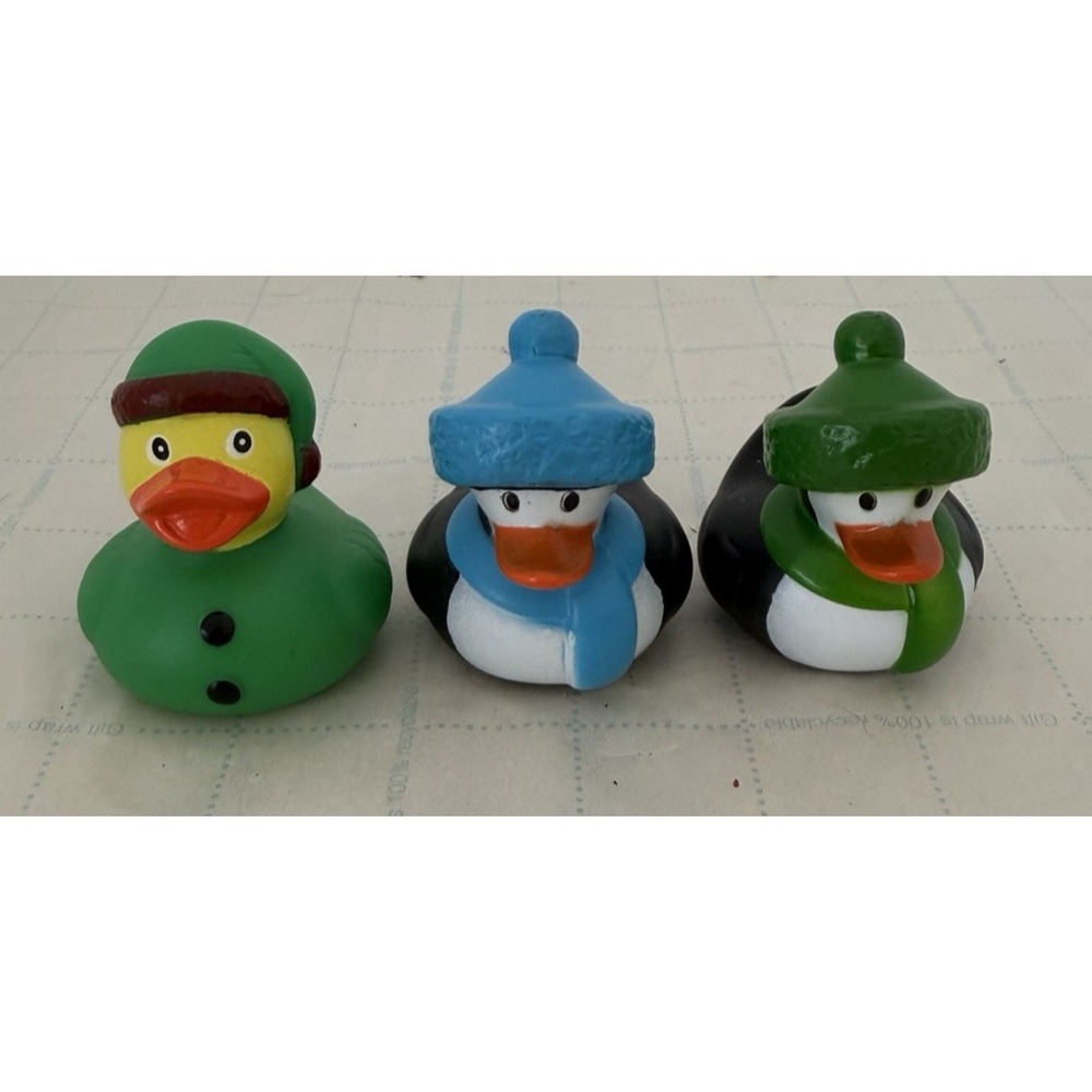 Rubber Duckies Ducks - Winter Hat & Scarves Theme - Jeep Ducking  -‎ Set of 3